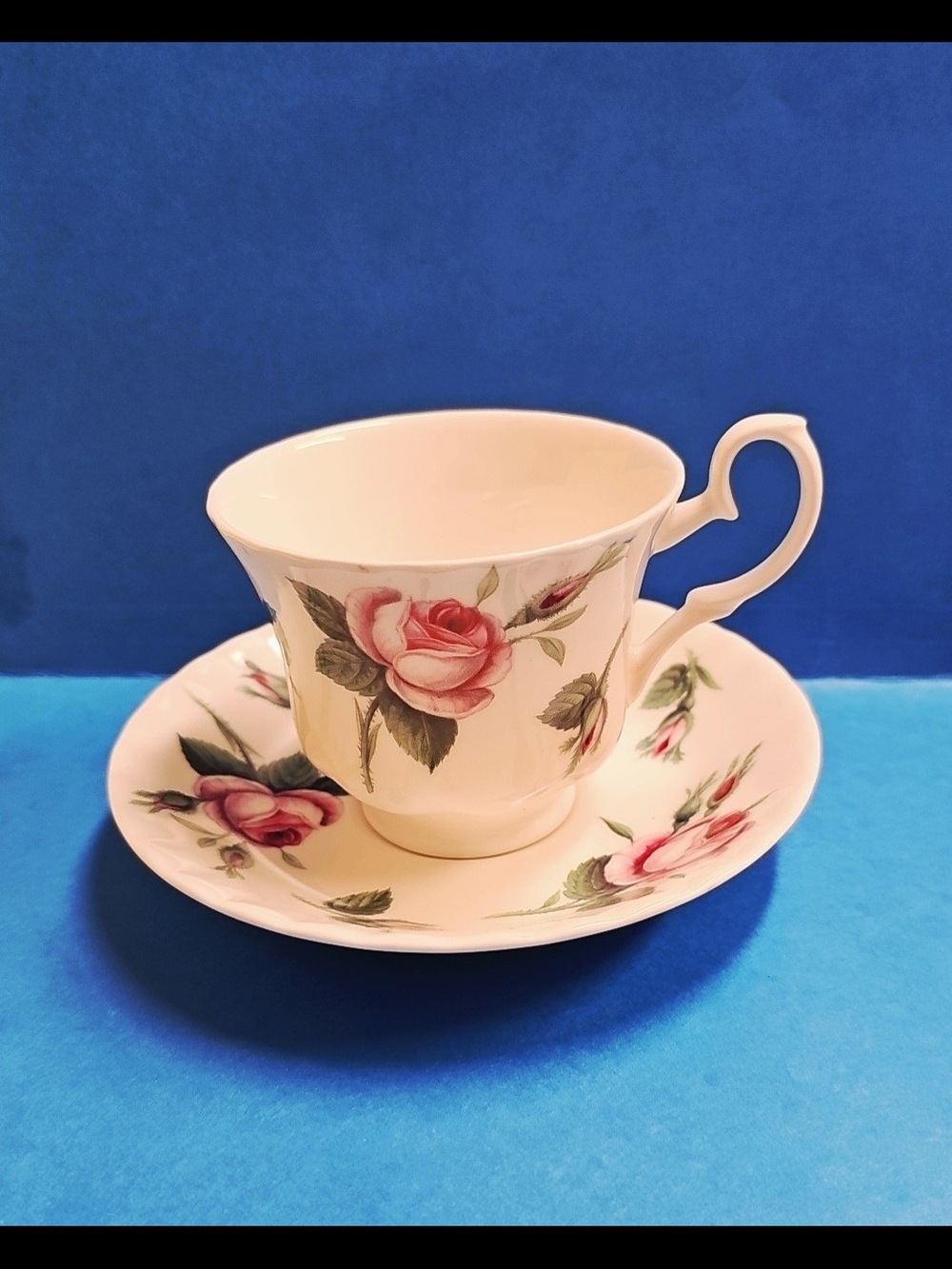 Floral Rose Fine Bone China Teacup and Saucer Set, England